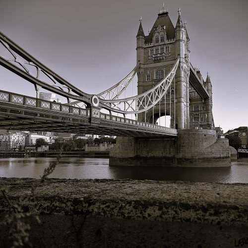Tower Bridge BNW